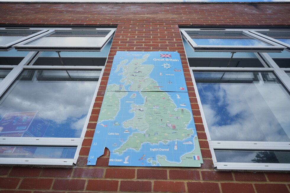 UK schools turn to popsicles and sprayers to stay cool in the heat