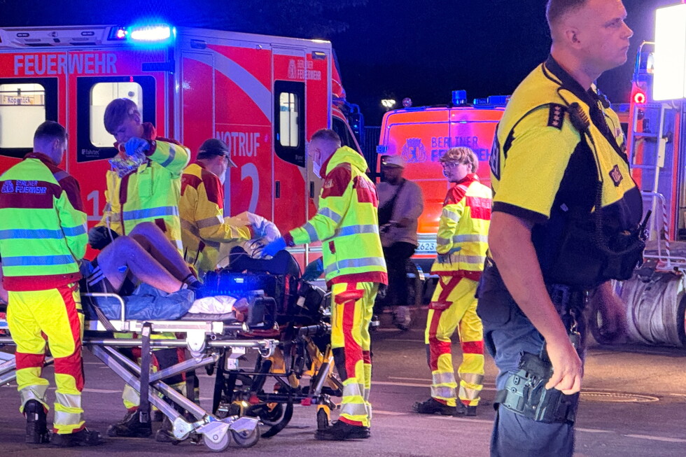 1 dead , several hurt when car drives into LGBTQ+ parade in Berlin