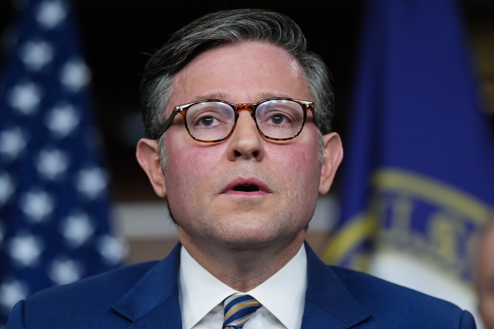 House votes to limit stock trading by members of Congress