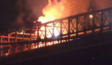 Fire breaks out on Brooklyn Bridge during New York's fireworks show
