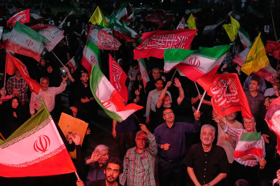 Live updates: Trump says US is ‘reinstating’ blockade on Iran in Strait of Hormuz