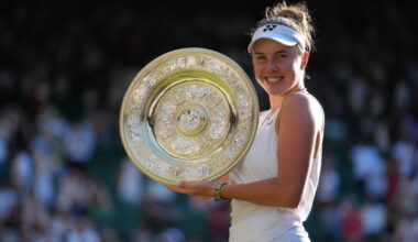 Linda Noskova recovers from 2nd-set meltdown to beat Karolina Muchova for Wimbledon title