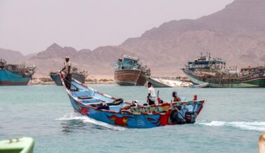 U.S. and Iran pause attacks for a second straight day