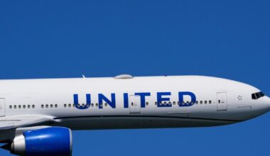 United rep threatens to call ICE on California customer in viral video
