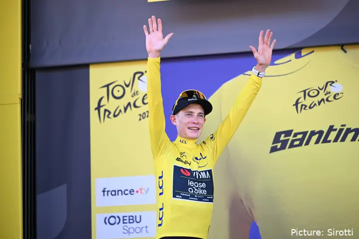 Jonas Vingegaard, Tour de France leader