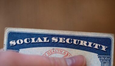Bipartisan senators introduce legislation to avert looming Social Security shortfall