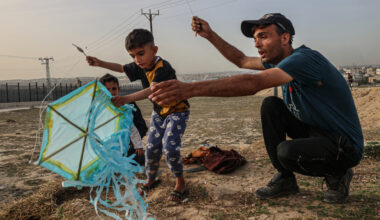 Israel to expel Palestinians in Gaza over kites flown by children