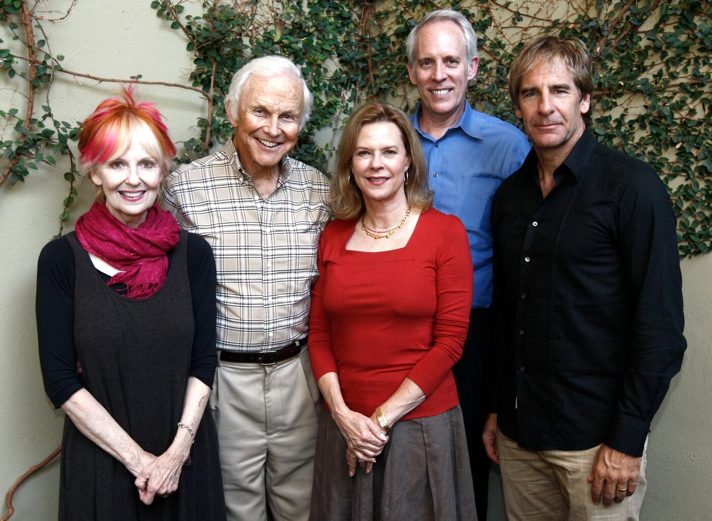 Shelley Fabares, 'Johnny Angel' singer and actor in ‘The Donna Reed Show’ and ‘Coach,’ dies at 82
