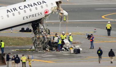 Flight controllers allegedly punched out early before Air Canada plane crash