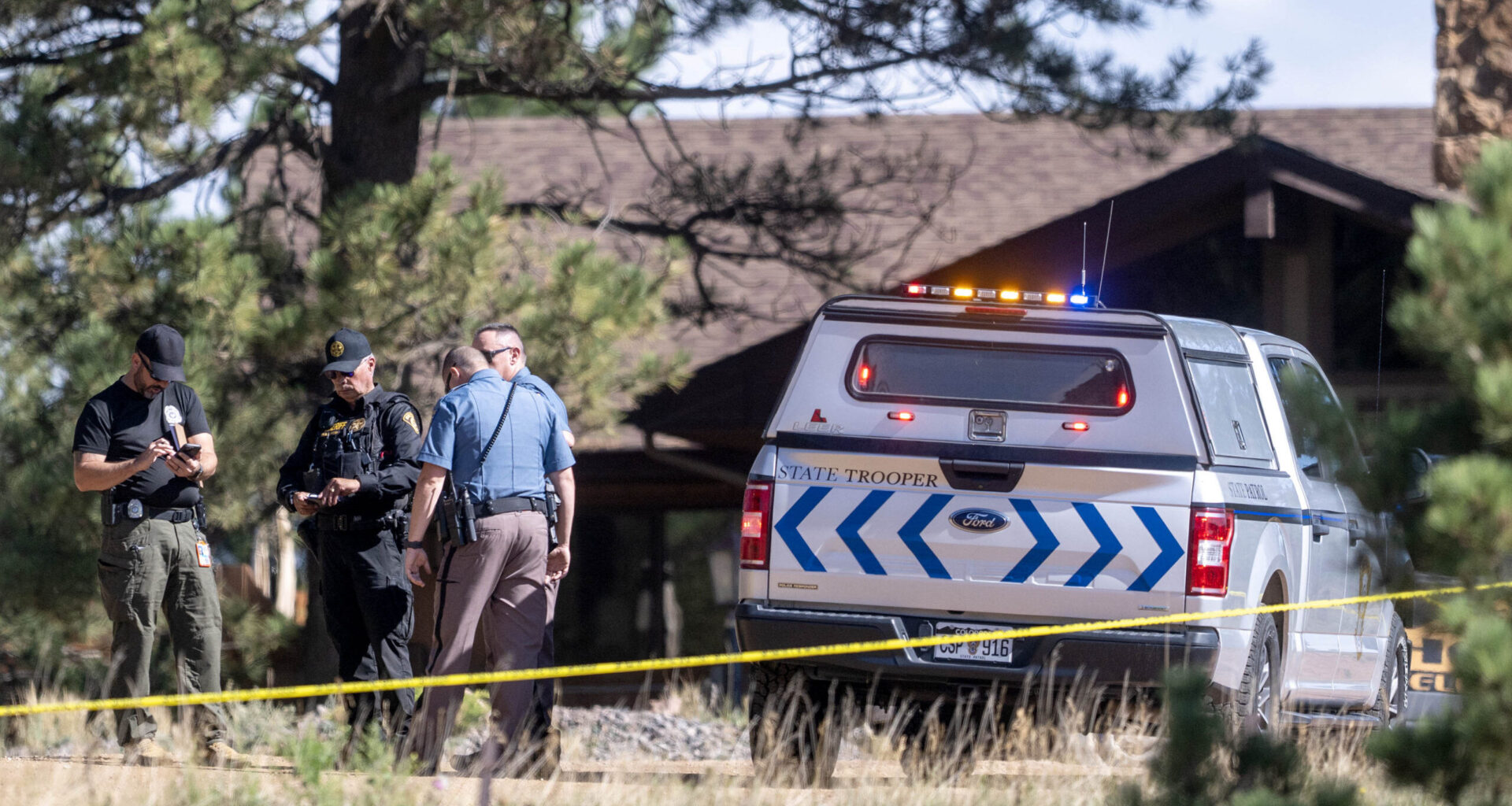 2 Colorado State troopers shot near Woodland Park; suspect killed