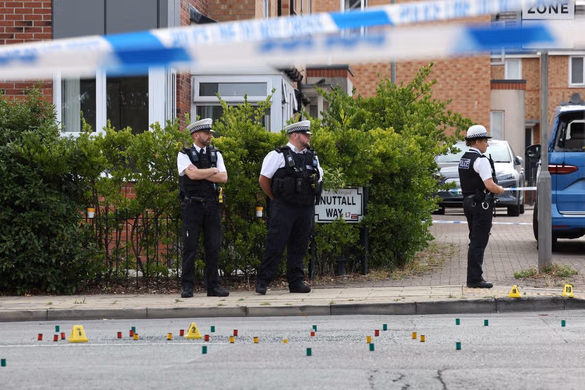 Police at the Durning Road/Nuttall Way junction