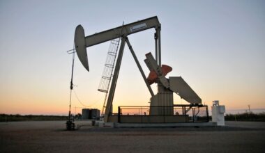 Oil set for second weekly rise as unsettled US-Iran war crimps supply