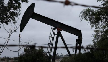 Oil prices steady as investors assess U.S.-Iran war outlook