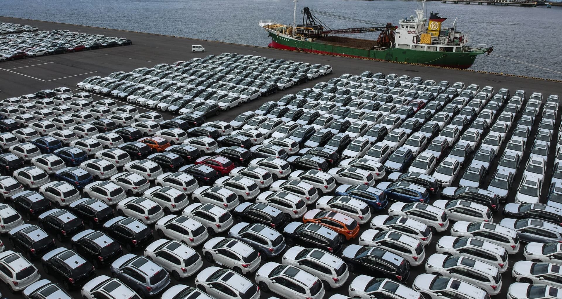 Japanese automakers vulnerable to one-two punch of Iran war, yen rally