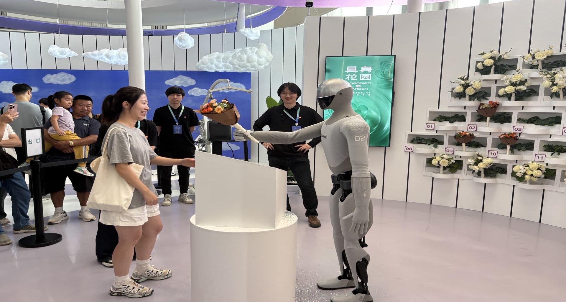 Chinese humanoid robots face challenge of their own capabilities