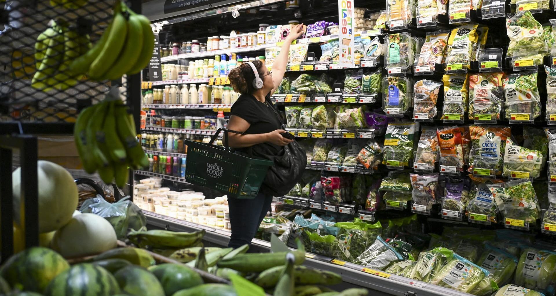 Fed’s preferred inflation gauge shows core prices rose 3.3% annually in July