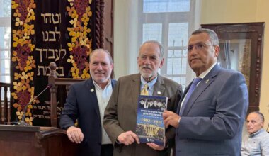 On anniversary of death: US Ambassador Huckabee visits Rabbi Kook's house