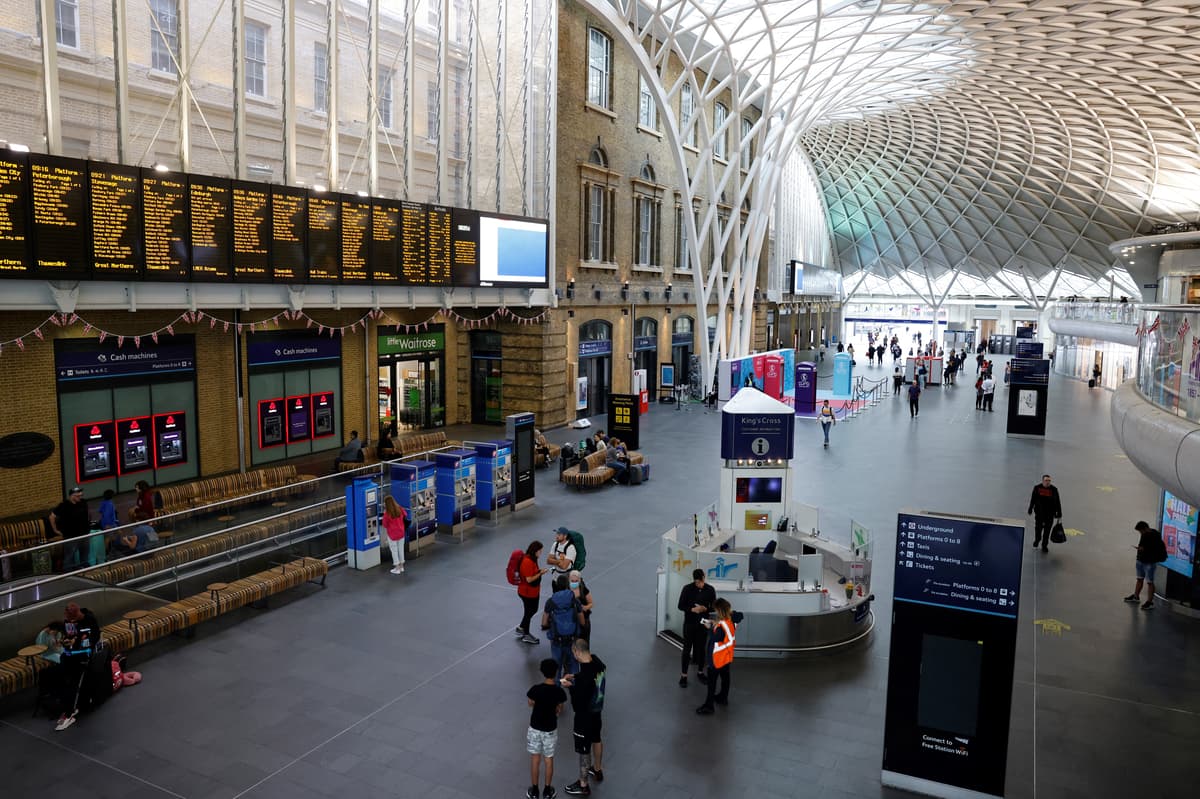 London travel news LIVE: Major King's Cross rail disruption after person hit by train - London Evening Standard