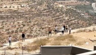 Israel Tightens Siege on Palestinian Homes in Qusra