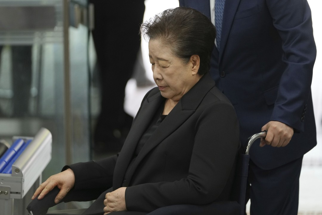 'Moonies' Leader Is Going to Prison