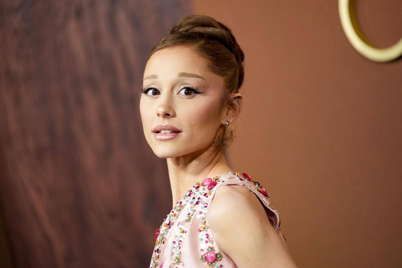 Ariana Grande Denies Upcoming Break Is Due To ‘Negativity’
