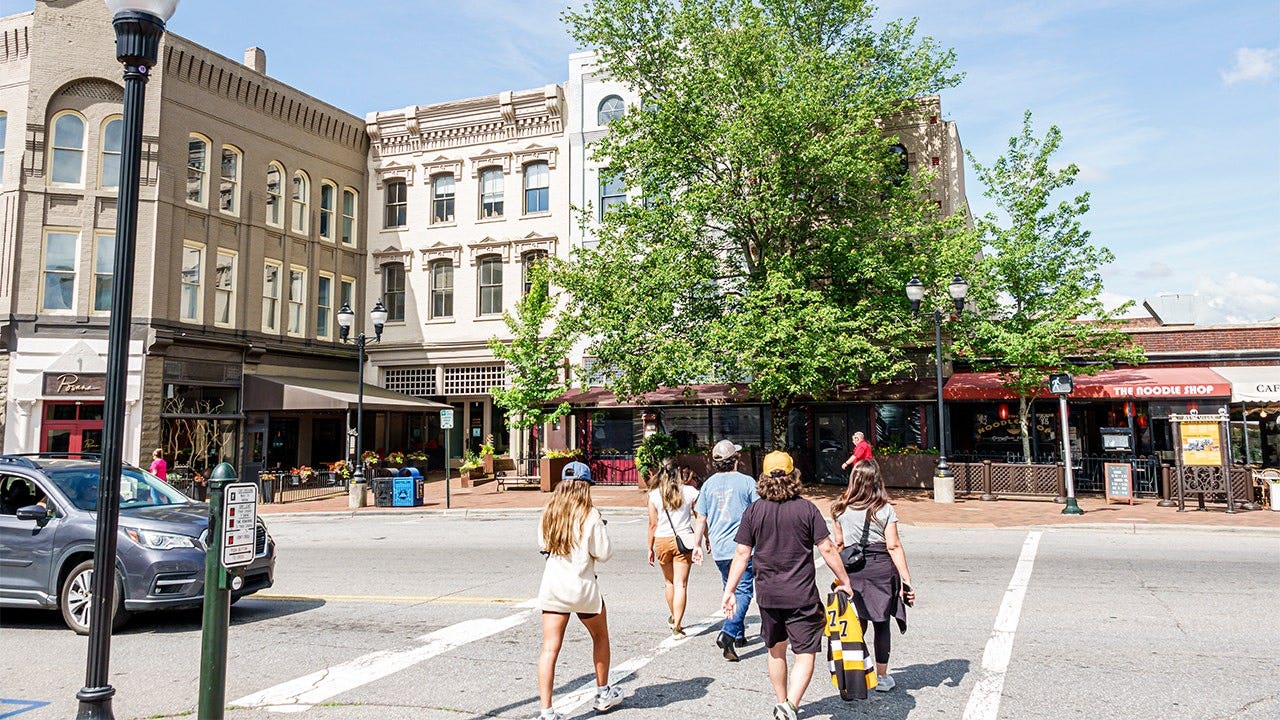 Biltmore Avenue shooting kills 2, wounds 7 in Asheville retaliation