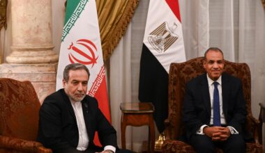 Top Egyptian, Iranian diplomats talk about restarting negotiations with US