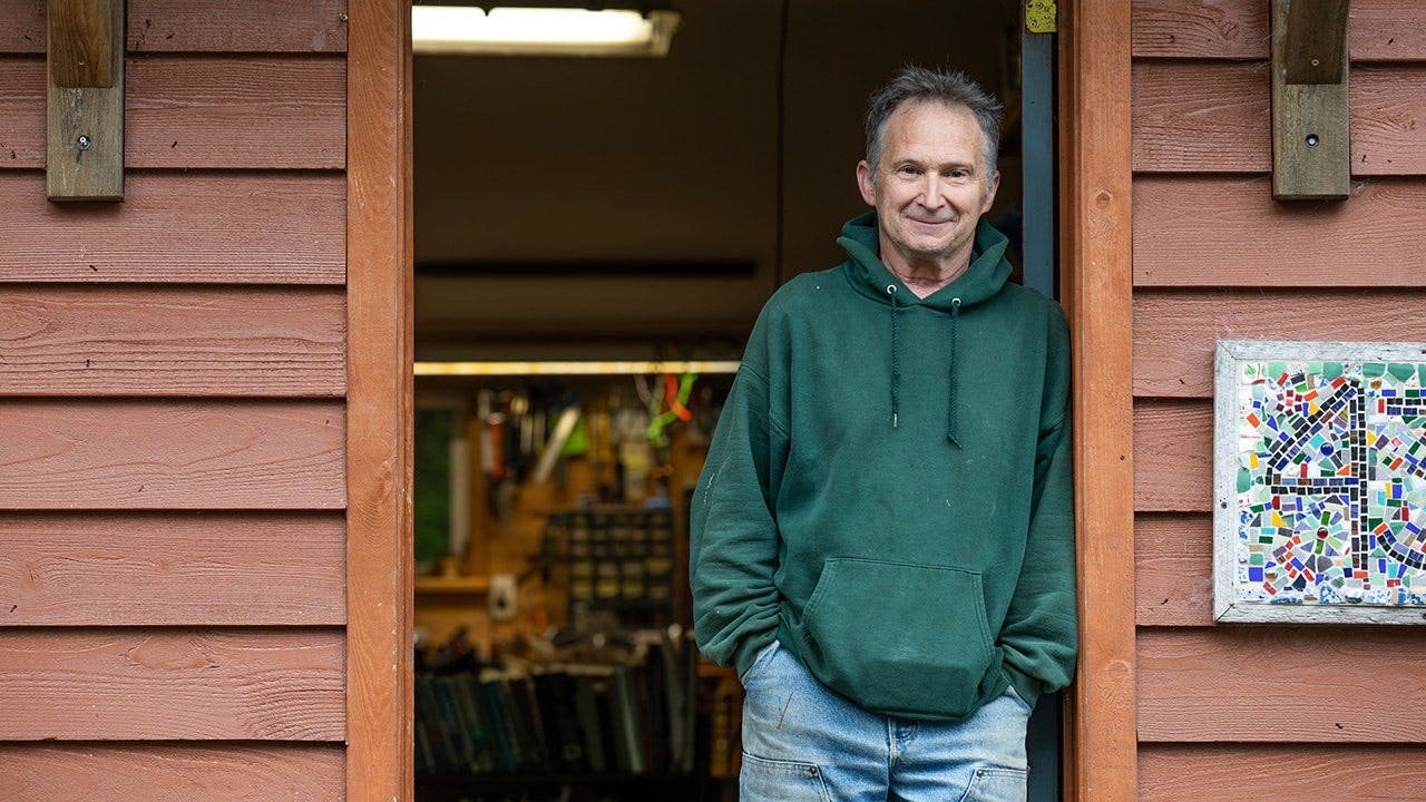 GOP incumbent faces name confusion risk from Sullivan Jr in Alaska