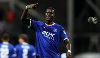 Everton Player Ratings: Hat-trick man Barry is a 9