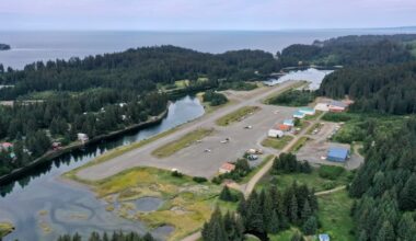 4 found dead in submerged plane after crash near Seldovia Airport