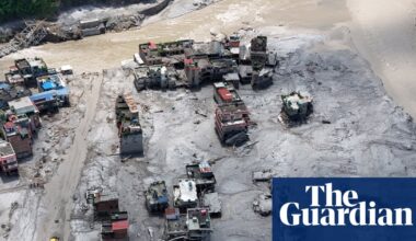Race to get aid into Nepal and Tibet amid warnings flood lake could burst | Nepal-Tibet flood disaster