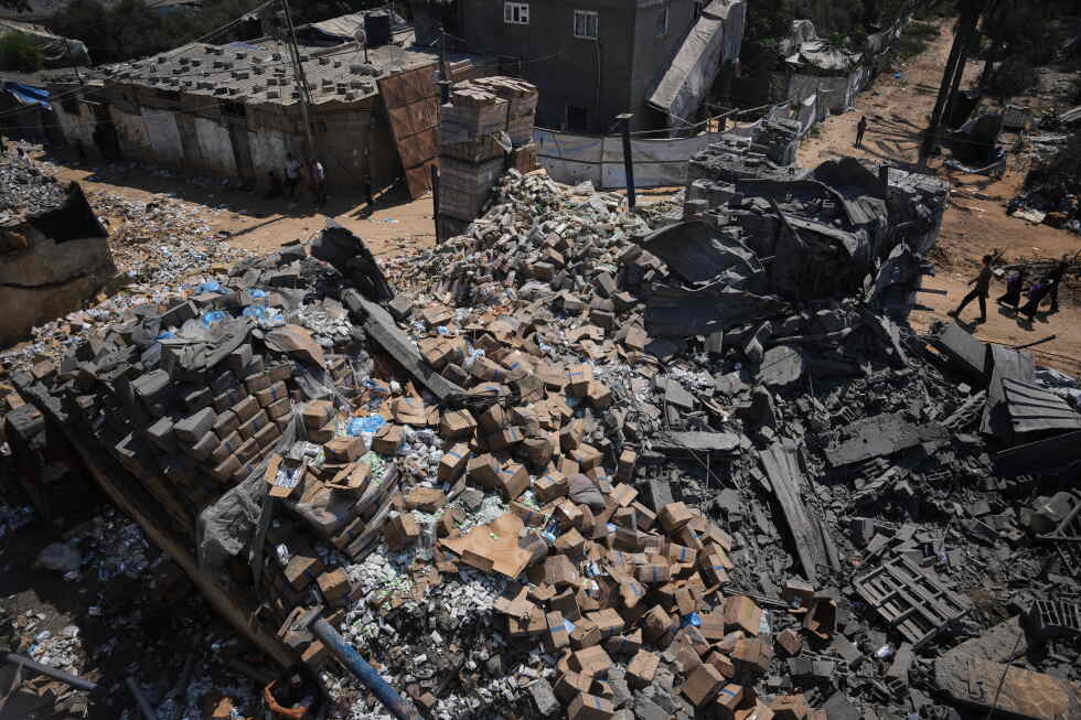 UK warns Israel not to remove it from Gaza ceasefire center