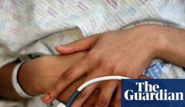 New heart attack definition promises better care for women | Heart attack