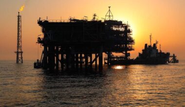 Iran’s oil exports near zero as Persian Gulf flows recover