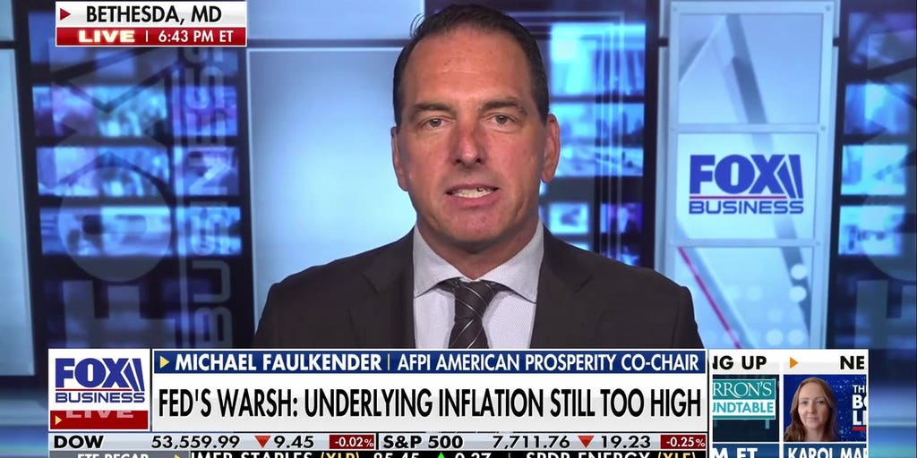 The world has to choose between Iran and the US, former deputy Treasury secretary says