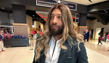 Royce White shows up to Indiana Fever game in blonde wig amid WNBA Draft pursuit