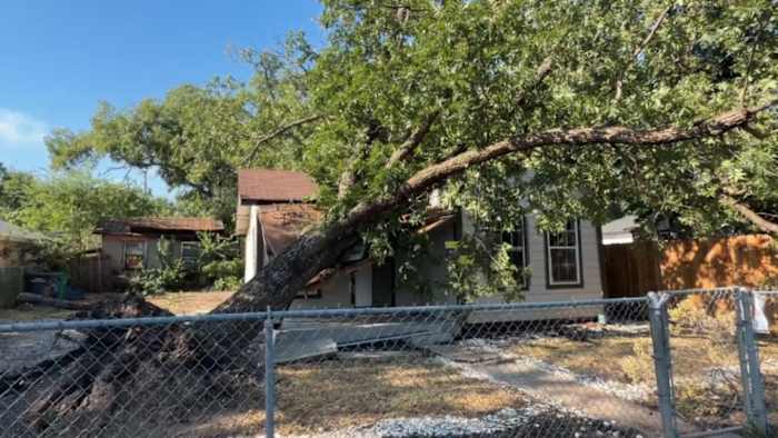 LIVE UPDATES: San Antonio-area power outages could last several days, CPS Energy and city officials say