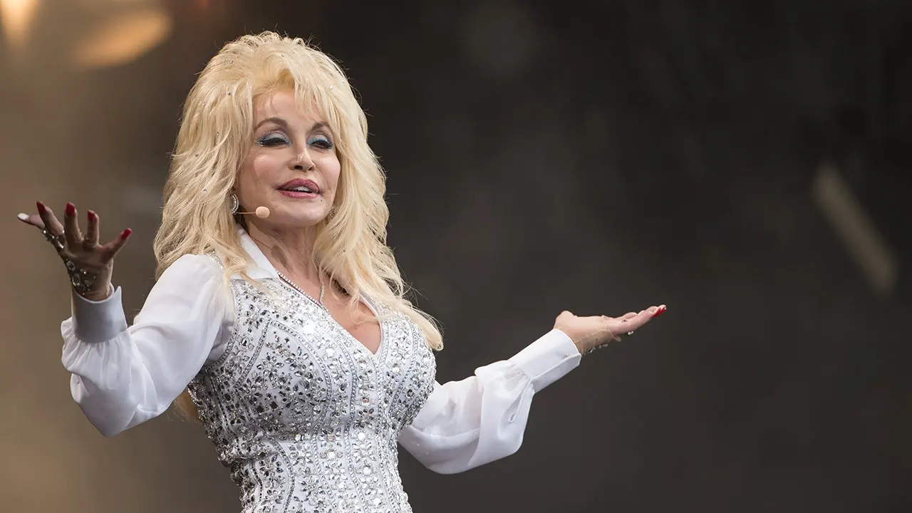 Mayor argues lowering flag for Dolly Parton could 'lesson' meaning of gesture