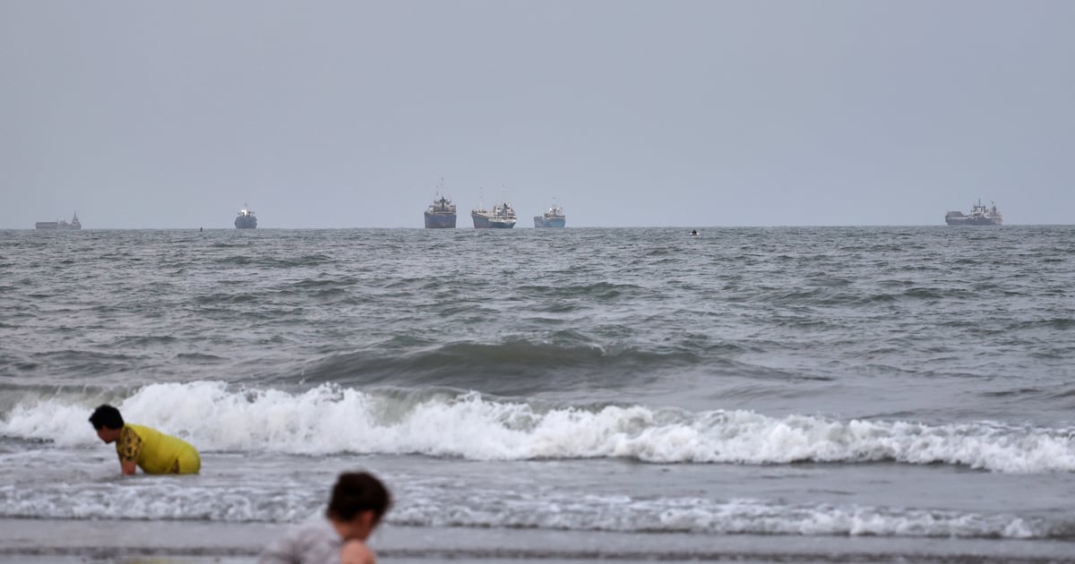 US strikes Iranian rocket launchers on the Strait of Hormuz in first military action in weeks