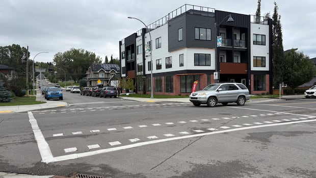 Here’s where Calgary’s riskiest intersections for pedestrians are — and what the city wants to do about them