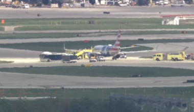 Hours after American Airlines Chicago airport emergency, United flight 739 suffers tire damage while landing at O'Hare airport