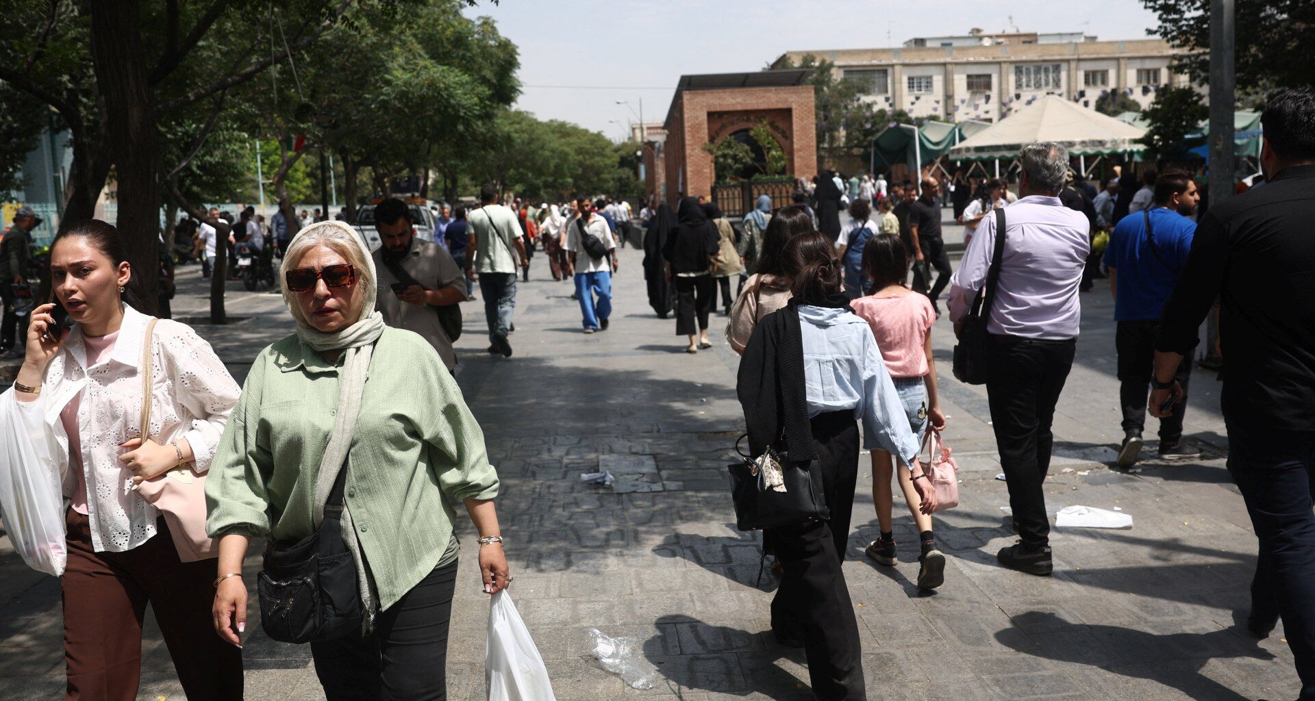 Uncertainty on Iranians’ minds as Trump fluctuates on war and talk | US-Israel war on Iran News