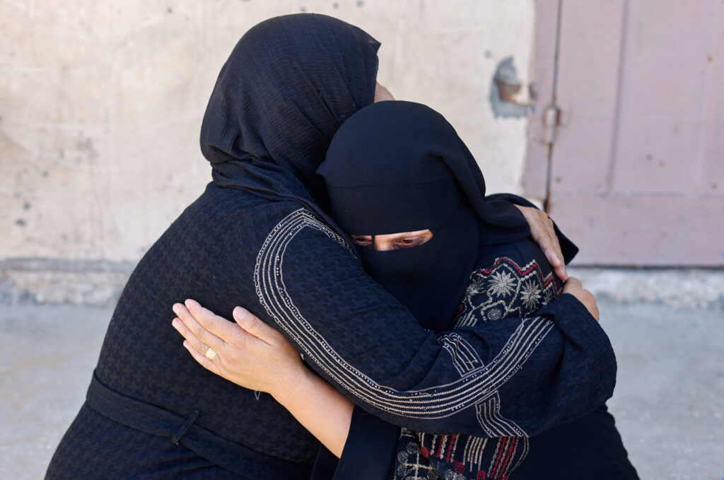 Israeli strikes destroy medicine storage warehouses in Gaza