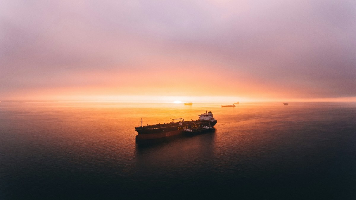 BofA: Hormuz Needs 10 Times More Ships to Stabilize Oil Markets
