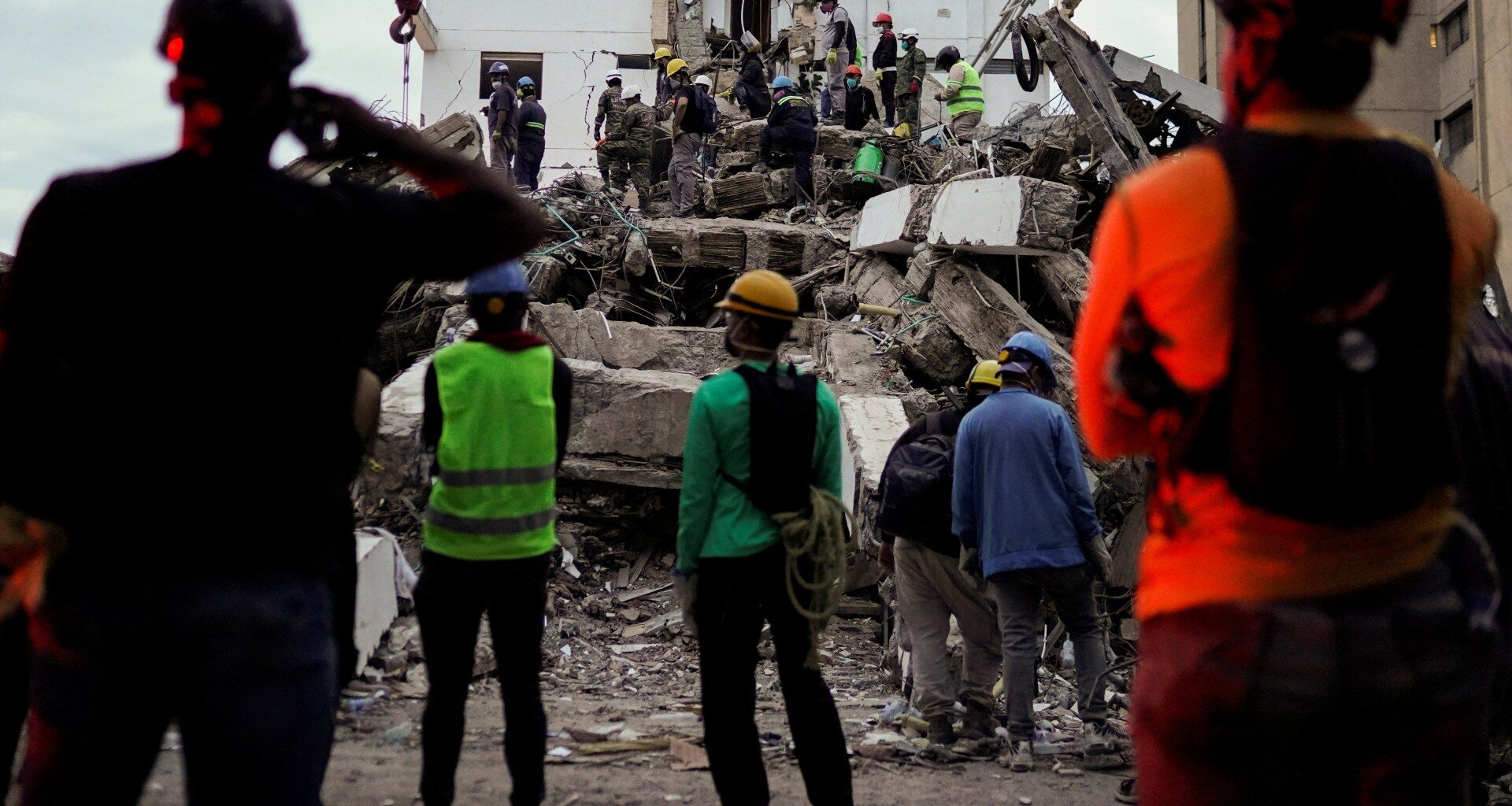Search efforts in Colombia enter ‘final phase’ as quake toll reaches 265 | Earthquakes News