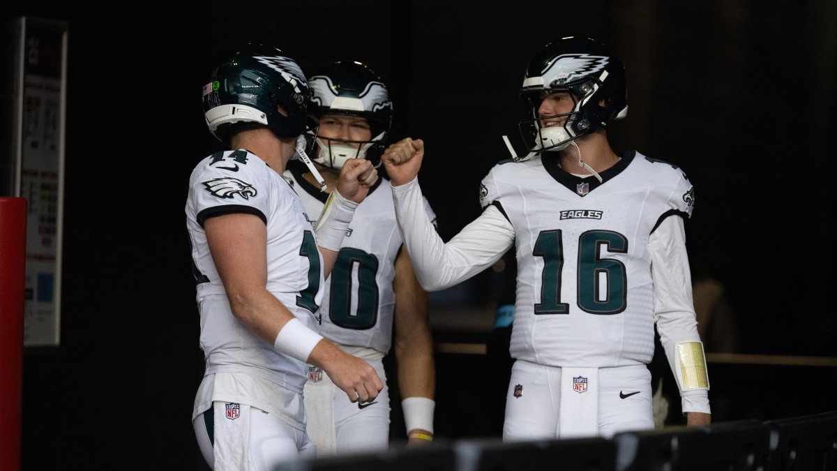 Eagles’ backup QB competition ongoing for Tanner McKee, Andy Dalton – NBC Sports Philadelphia