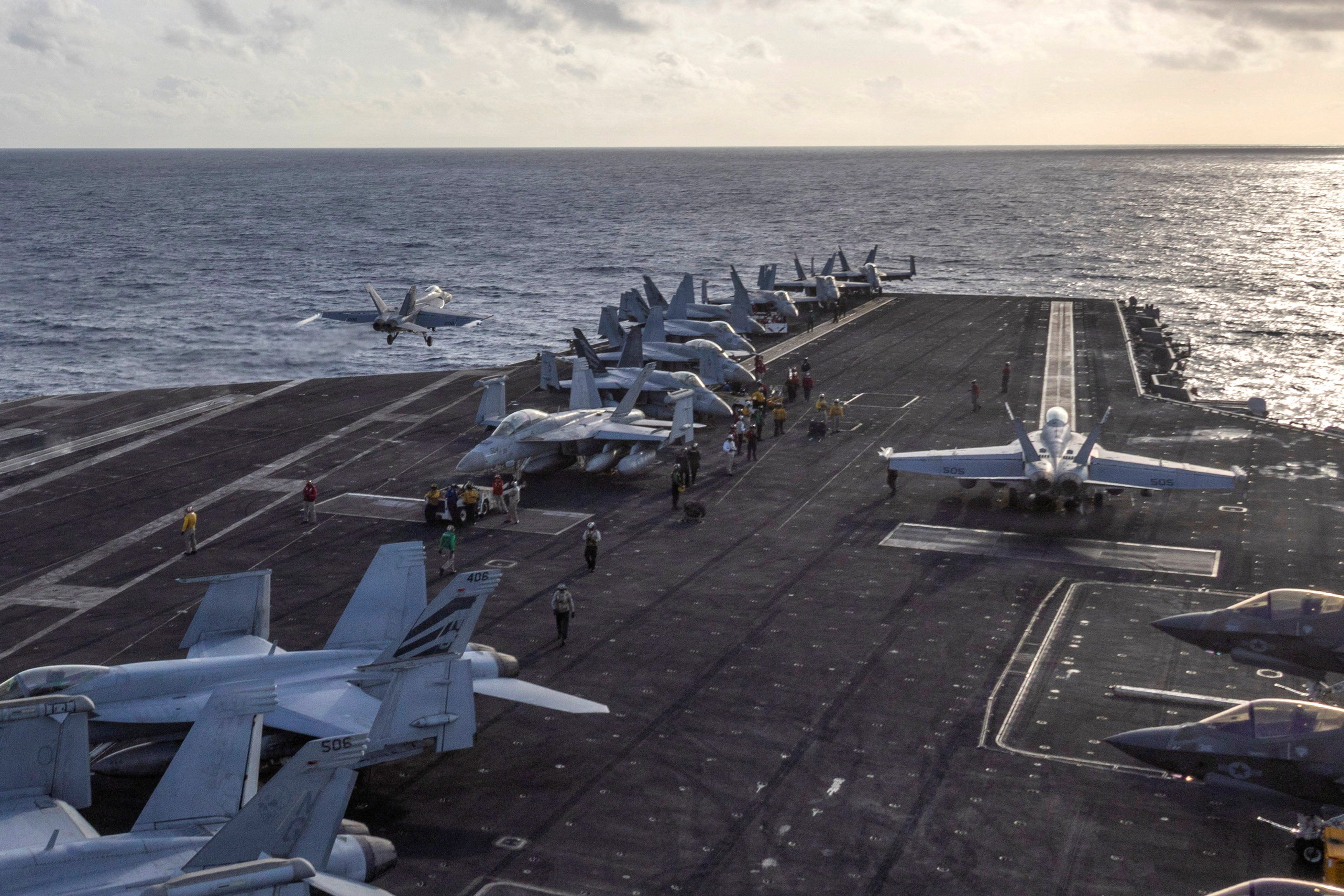 A U.S. Navy F/A-18E Super Hornet launches from the flight deck of the Nimitz-class aircraft carrier USS Abraham Lincoln in the Indian Ocean August 22, 2026