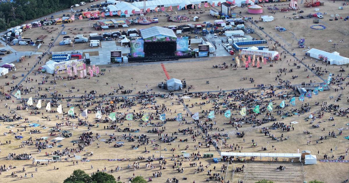 Sussex festivalgoers tell of moment man died after sign fell