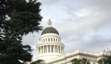 CA lawmakers, Newsom plan to change payouts when a utility starts a wildfire