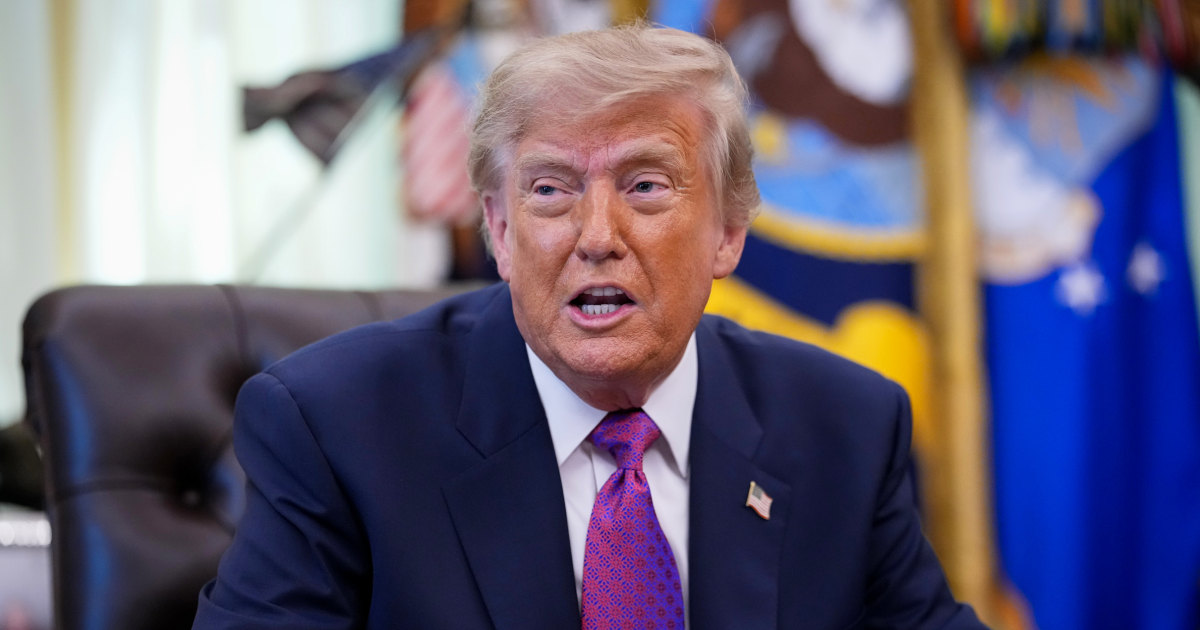 Live updates: Trump honors Artemis II astronauts for moon flyby